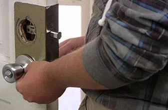 Universal Locksmith Store Glen Burnie, MD 410-412-7470 Universal Locksmith Store Glen Burnie, MD 410-412-7470 - 12-locks-replace